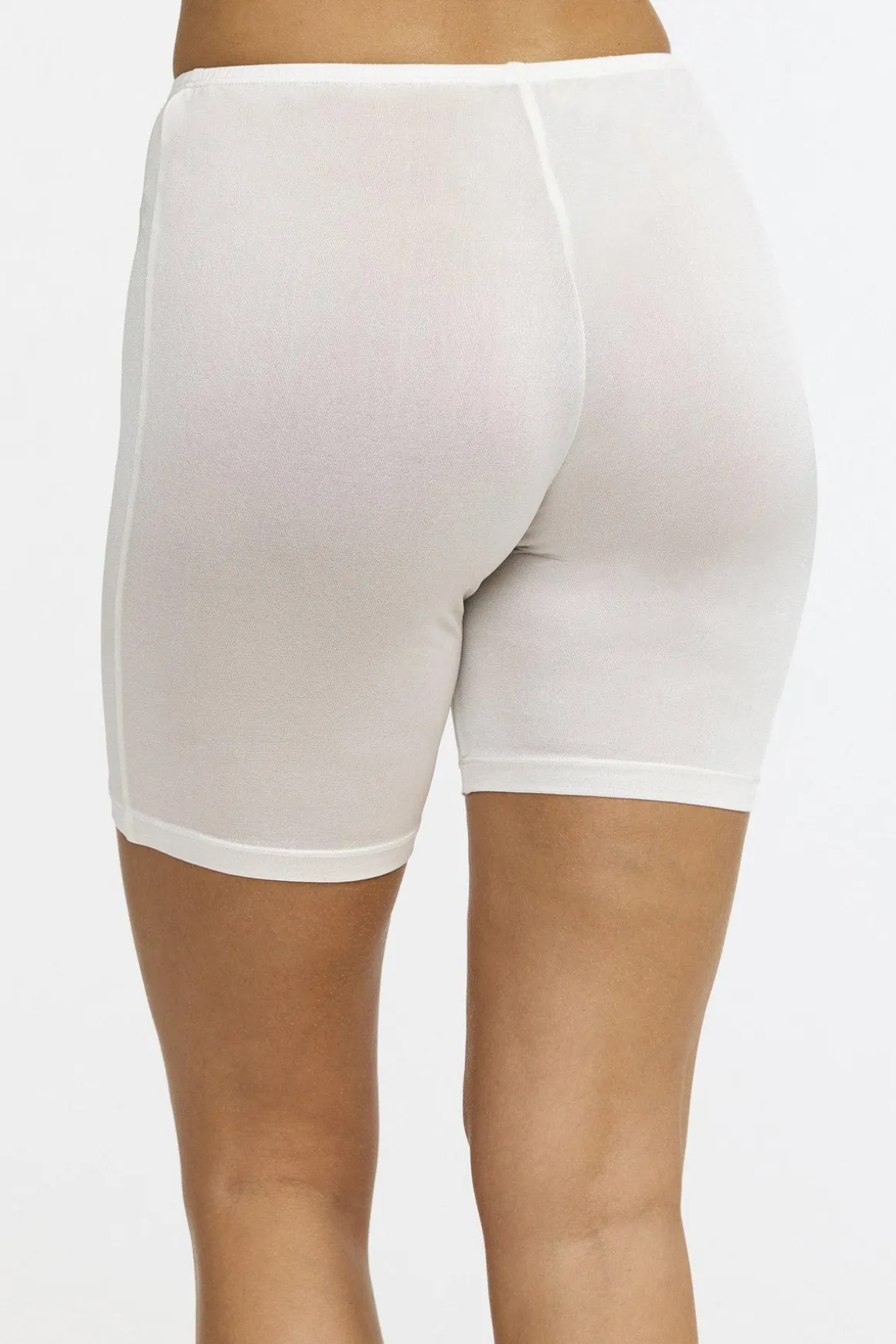 cykelbyxor_i_siden__ivory_1.webp Cykelbyxor i siden - Ivory